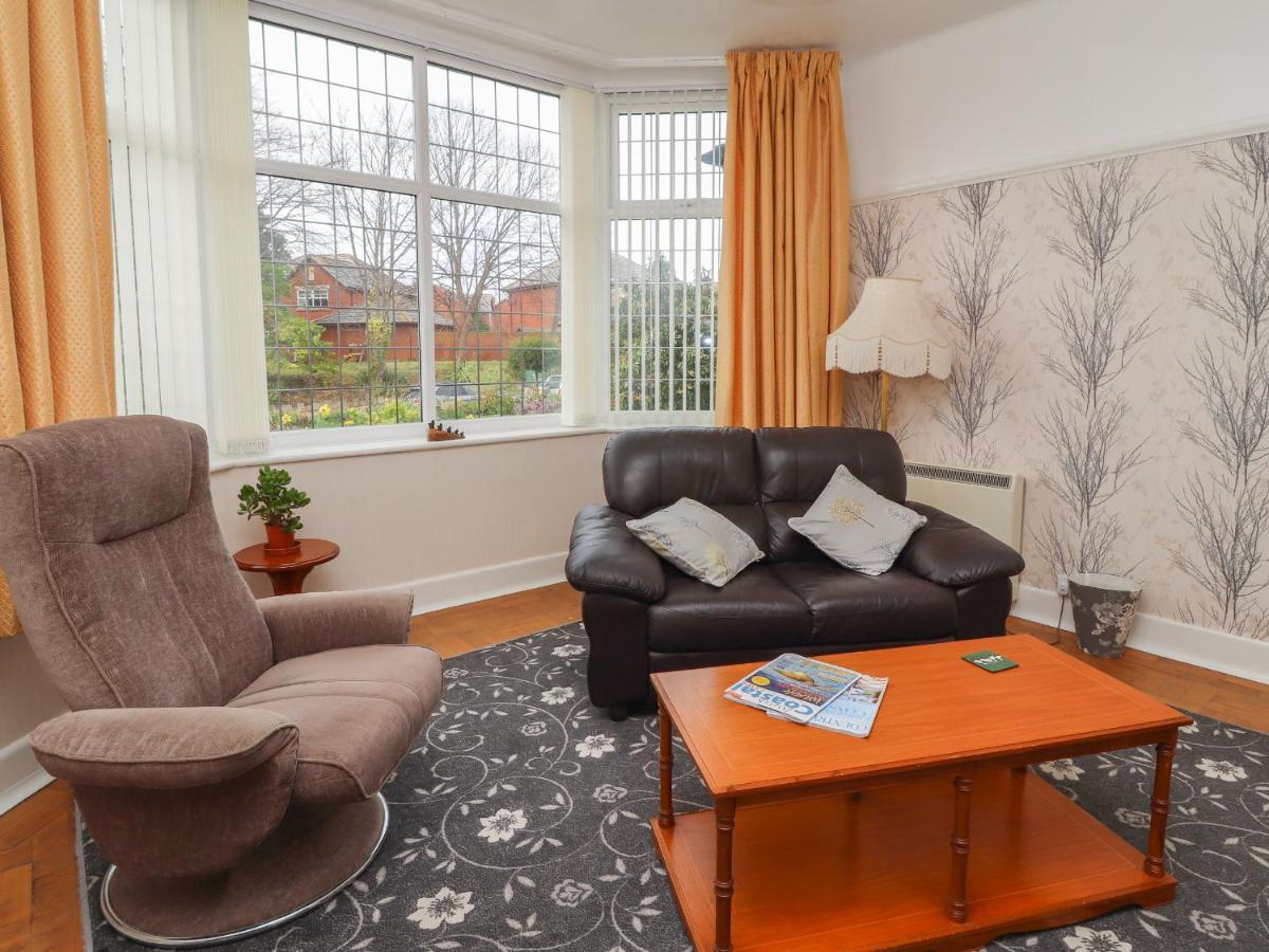 Coniston Apartment Colwyn Bay Exterior foto