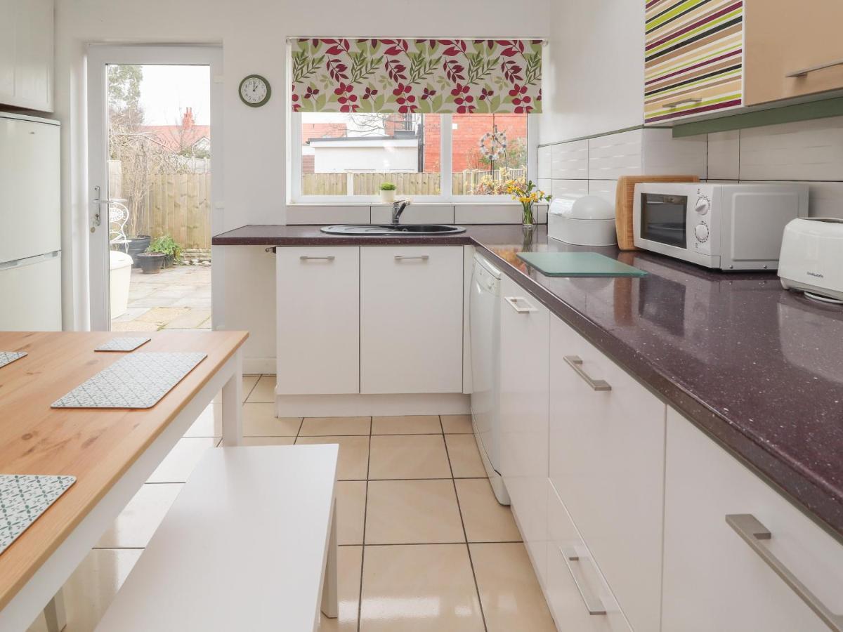 Coniston Apartment Colwyn Bay Exterior foto