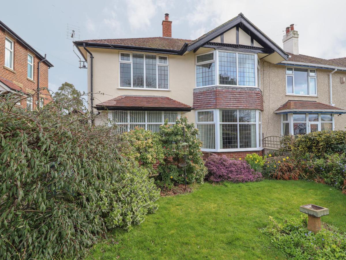 Coniston Apartment Colwyn Bay Exterior foto